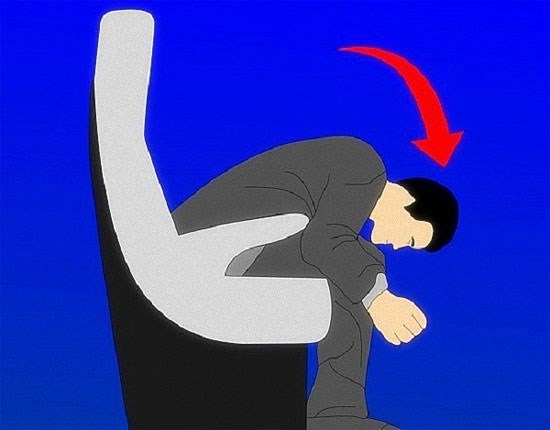 Tư thế ngồi an toàn nhất khi máy bay gặp sự cố Phản ứng cơ thể khi máy bay rơi và cách "thoát thân"