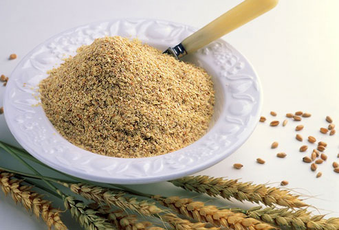 Mầm lúa mì, một phần của hạt lúa mì, rất giàu chất dinh dưỡng. Đồng thời, nó cũng chứa nhiều chất zinc, chất chống ôxy hóa, vitamin B và các khoáng chất. Ngoài ra, mầm lúa mì là một loại thực phẩm tổng hợp bao gồm các chất xơ, protein, béo, rất tốt cho sức khỏe và hệ miễn dịch của cơ thể bạn.