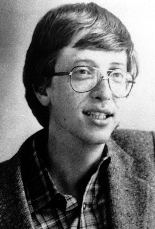 Bill Gates được tiếp xúc với máy tính từ khi còn rất nhỏ