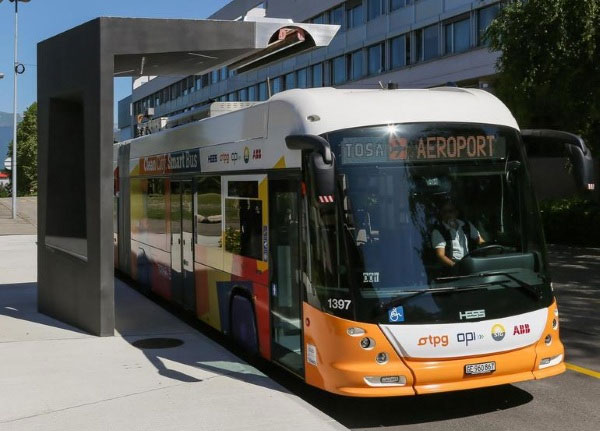 Thụy Sĩ: xe bus chạy điện chỉ cần sạc 15 giây