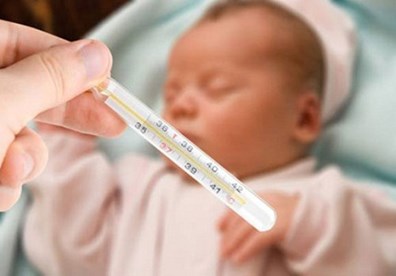 Trẻ bị sốt virus thường sốt cao liên tục trong ngày, hoặc sốt về đêm, chiều. Trẻ bị sốt virus thường sốt cao liên tục trong ngày, hoặc sốt về đêm, chiều.