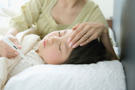 Trẻ bị sốt virus thường có biểu hiện sốt cao từ 39 đến 41 độ. Trẻ bị sốt virus thường có biểu hiện sốt cao từ 39 đến 41 độ.