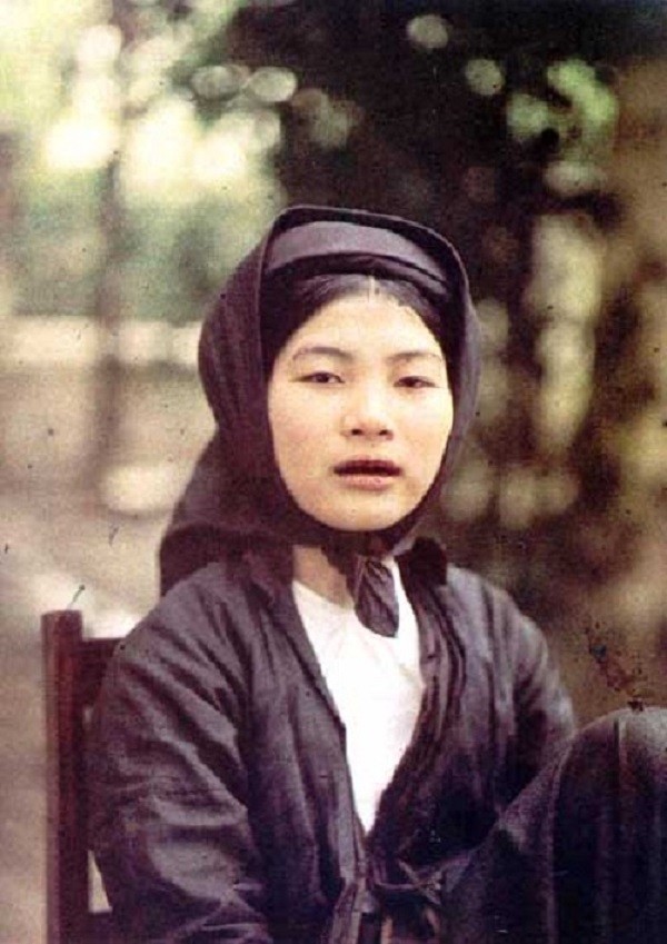 Vẻ đẹp của người phụ nữ Việt Nam xưa và nay - KhoaHoc.tv
