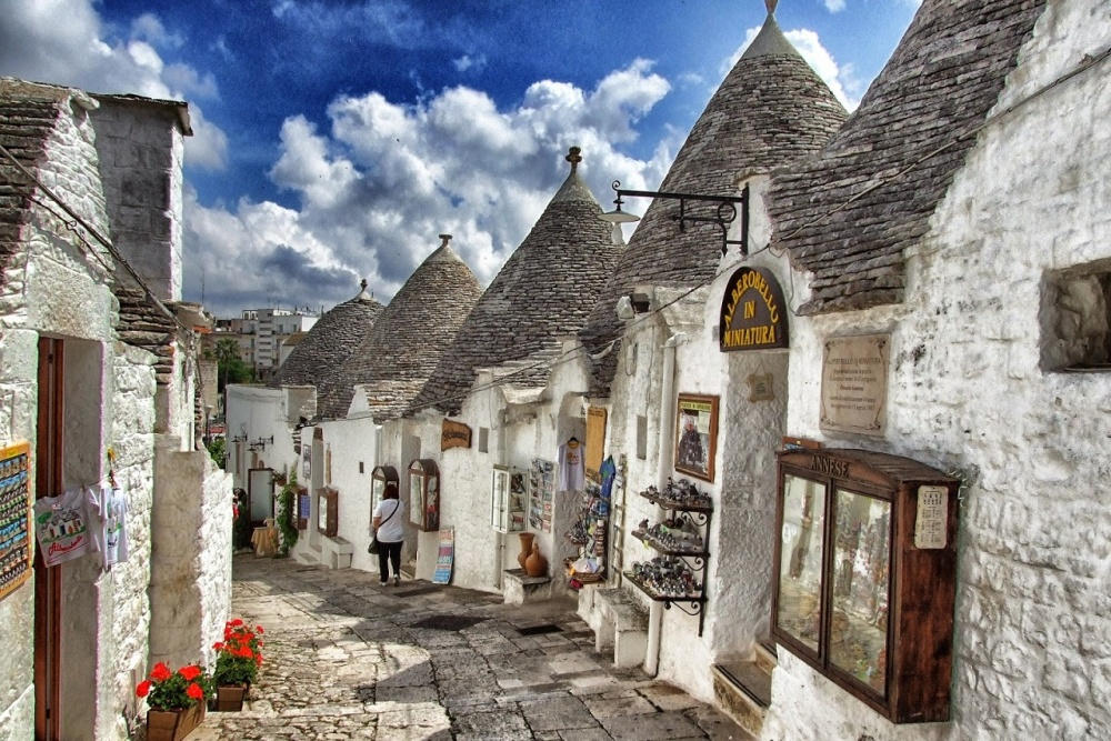  Alberobello nổi tiếng với những tòa nhà độc đáo. 