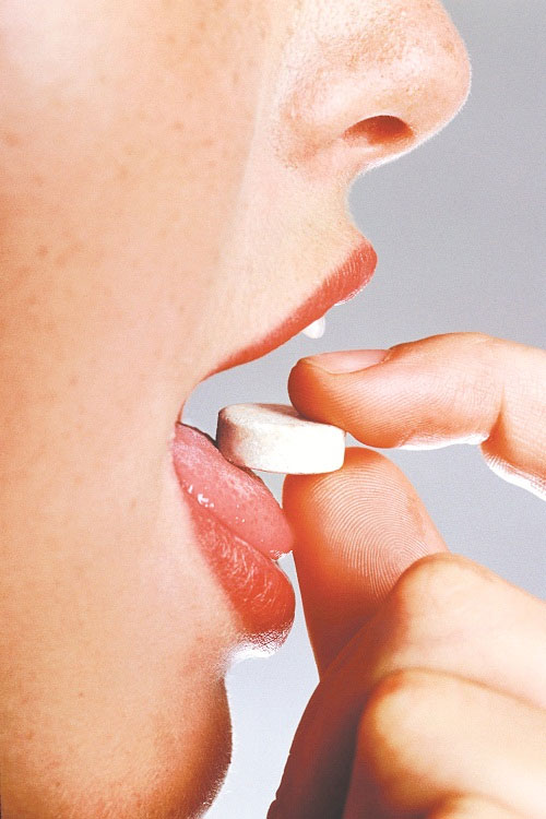 Kẹo ngậm ho chính là thuốc viên ngậm dùng trị ho nhưng hình dạng giống viên kẹo ngậm.
