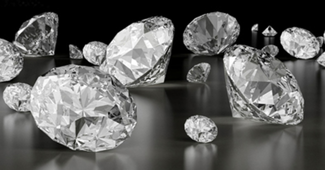 Kim cương tự nhiên hình thành như thế nào?