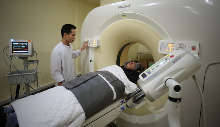 Chụp CT (cắt lớp vi tính) Chụp CT (cắt lớp vi tính)