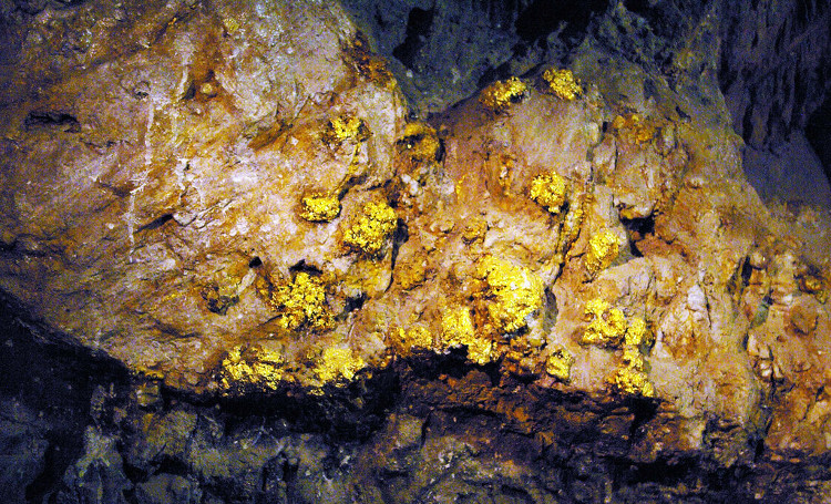 Mỏ vàng ở Sovereign, bang Victoria, Australia. 