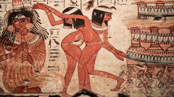 Ở Ai Cập cổ đại, nam hay nữ đều có thể kế thừa ngai vàng.