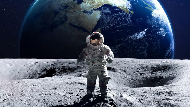 Tên của phi hành gia cùng đặt chân xuống mặt trăng ngay sau Neil Armstrong?
