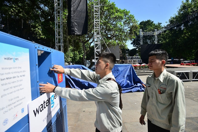 Được biết, công ty của Isarel sẽ đặt nhà máy sản xuất máy tạo nước từ không khí tại Việt Nam trong thời gian tới.