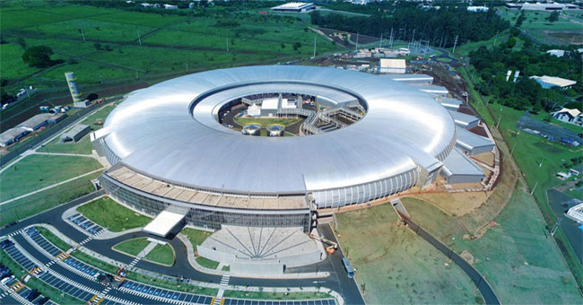 Brazil xây máy gia tốc hạt lớn bằng sân bóng đá
