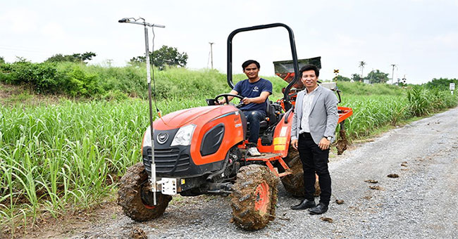 Thiết bị tự động bón phân theo... nhu cầu của cây trồng