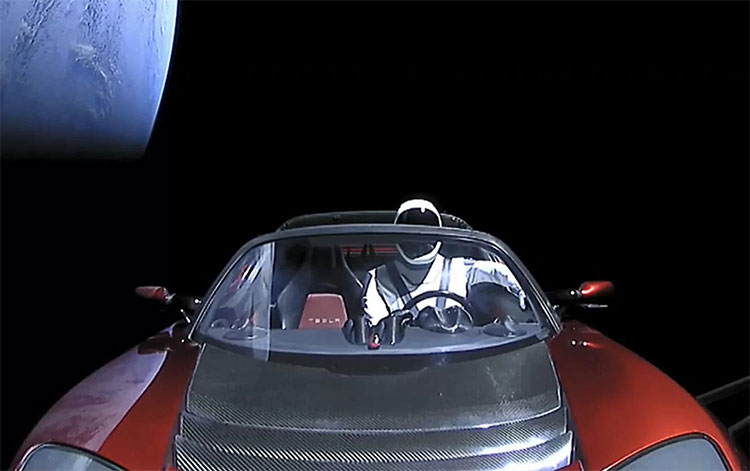 Hình nộm tên là Starman đã được SpaceX phóng lên vũ trụ vào tháng 2/2018.