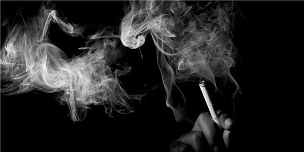 Thời xa xưa, người ta cho rằng chính ma quỷ đã xui khiến con người hút thuốc. 