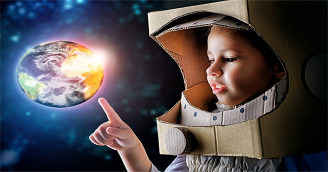 Sinh con ngoài vũ trụ: Khó nhưng cần có vì tương lai của nhân loại