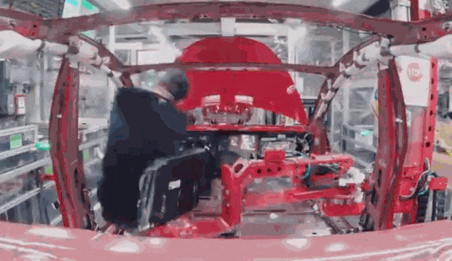 Quy trình lắp ráp xe điện Tesla Model 3