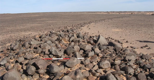 Phát hiện hàng trăm cấu trúc đá bí ẩn ở Tây Sahara