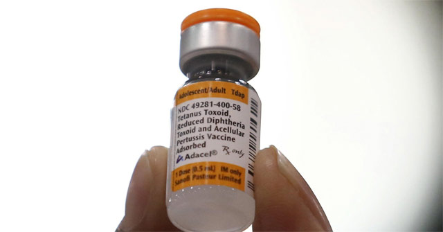 Tốn 2 tháng và gần 1 triệu Đô viện phí để cứu sống một đứa trẻ không tiêm vaccine uốn ván