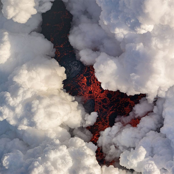 Đây là hình ảnh chụp từ trên cao vụ phun trào núi lửa Kilauea.