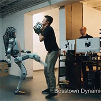 Video robot trả thù sau khi bị đánh đập gây sốt mạng Video robot trả thù sau khi bị đánh đập gây sốt mạng