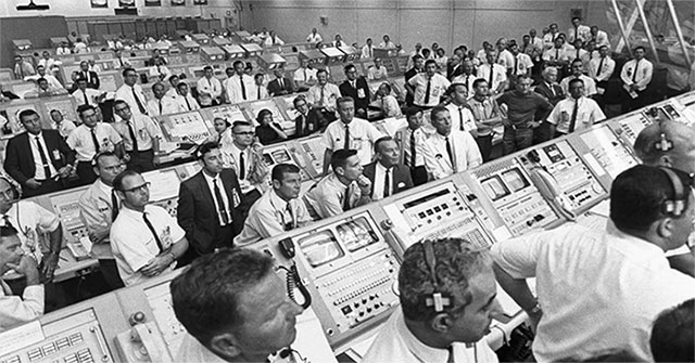Những người hy sinh cho thành công của chương trình Apollo