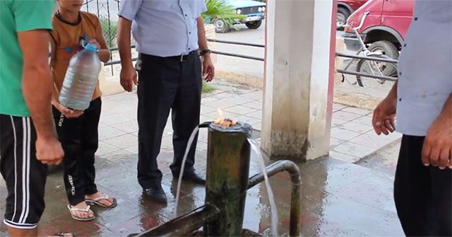 Suối nước bốc cháy như dầu ở Azerbaijan