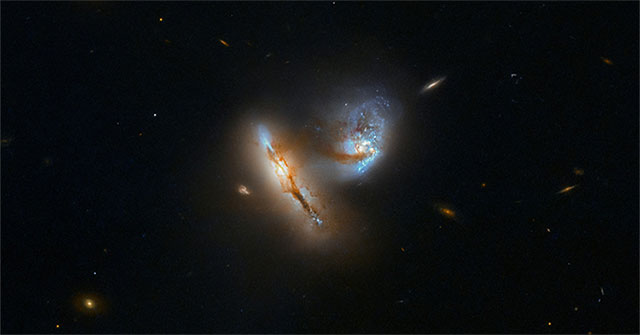 Hai thiên hà va chạm cách Trái đất 424 triệu năm ánh sáng
