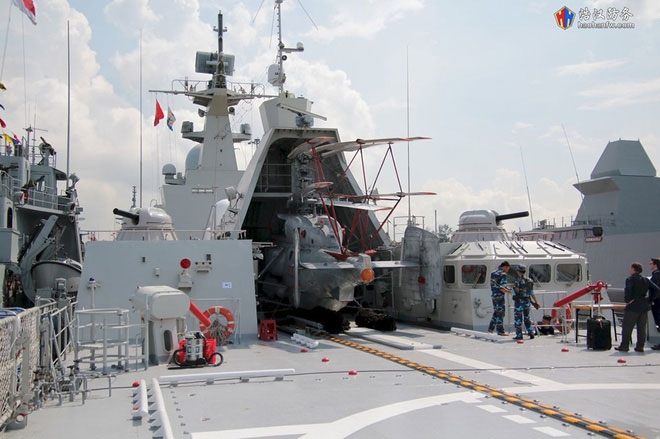 Tuy nhiên thiết kế nhà chứa máy bay của Gepard có khá nhiều nhược điểm khi nó chỉ che chắn được 1/3 máy bay