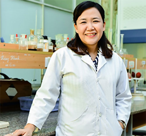 Picture 2 of L'Oréal Award - UNESCO three female scientists in 2019