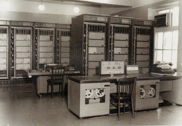 "Siêu máy tính" BESM1 của Liên Xô những năm 1950