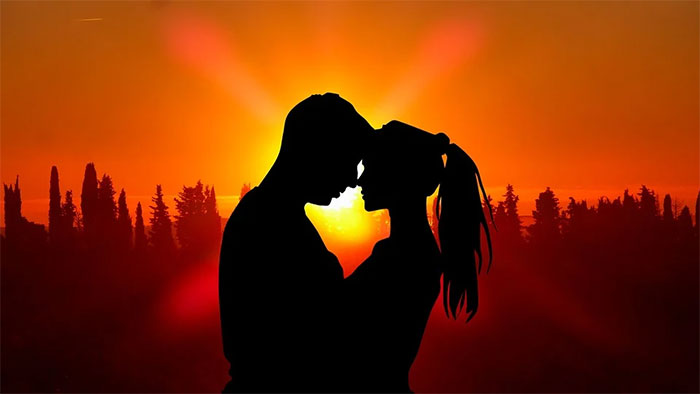 Năm tháng có thể đến và đi nhưng trí nhớ về tình yêu đầu tiên vẫn luôn sống động.