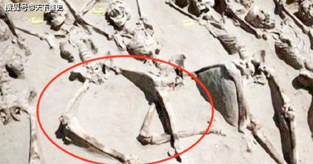 Vì sao phi tần tuẫn táng cùng Tần Thủy Hoàng đều không khép chân sau khi bị chôn sống?