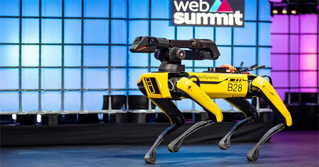 Chó robot được bán ra sau 10 năm thử nghiệm, giá hơn 70.000 USD
