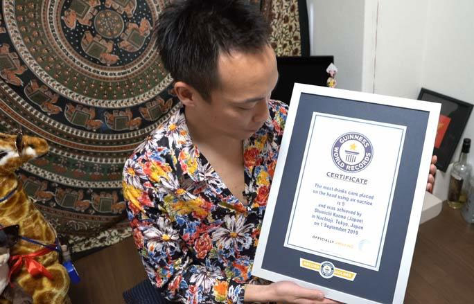 Shunichi Kanno của Nhật Bản lập kỷ lục Guiness thế giới.