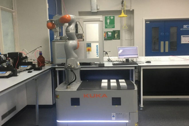 Robot được thiết kế đặc biệt phù hợp với hình dáng và tỷ lệ cơ thể người.