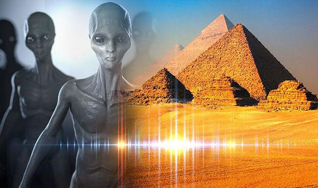 Quan chức Ai Cập khẳng định kim tự tháp không phải do người ngoài hành tinh xây dựng.