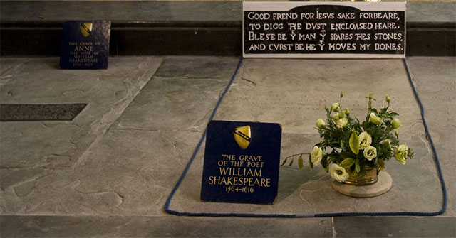 Bí ẩn lời nguyền trên mộ Shakespeares