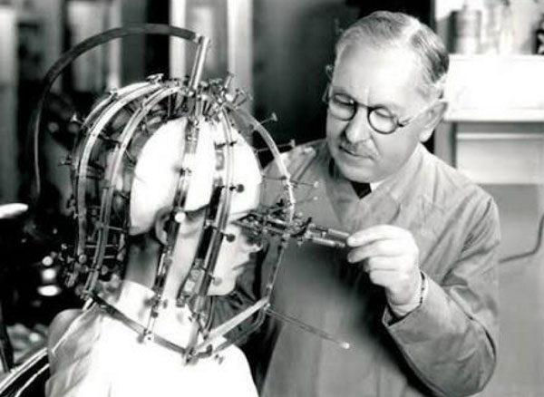 Mũ giúp trang điểm