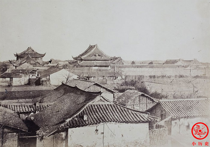 Một góc phố cổ ở Thượng Hải năm 1863.