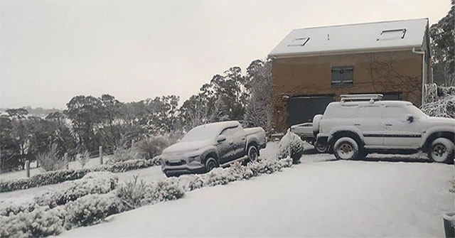 Chuyện hi hữu: Tuyết rơi tháng 8 lần đầu tiên trong 15 năm ở Australia