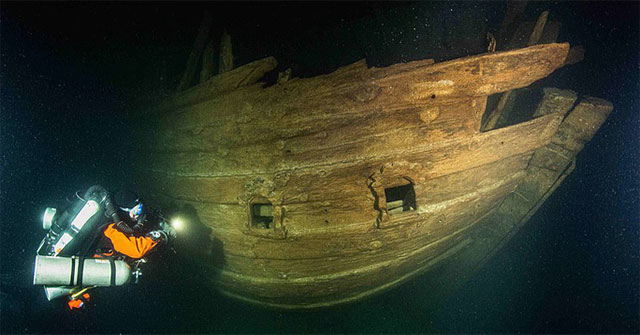 "Tàu ma" hiện hình nguyên vẹn sau 400 năm bị biển Baltic nuốt chửng