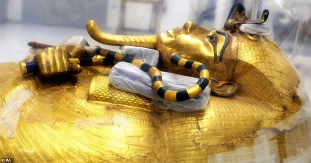 Chuyện tình éo le của vị vua nổi tiếng nhất Ai Cập cổ đại