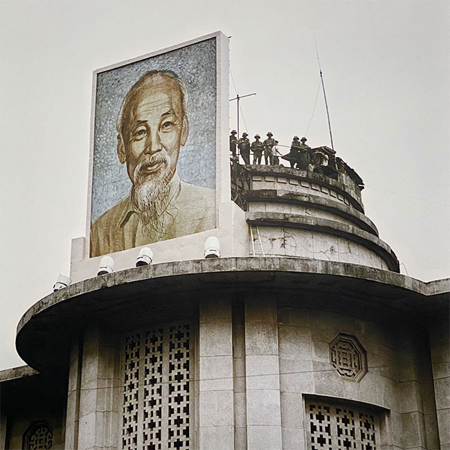 Ngân hàng Nhà nước Việt Nam năm 1972 tại 49 phố Lý Thái Tổ, Tràng Tiền, Hoàn Kiếm.