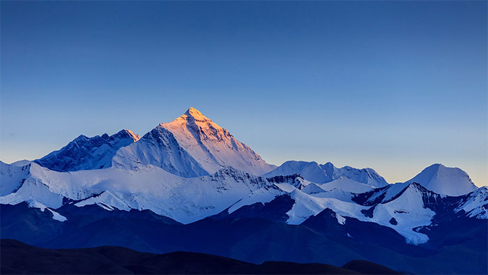 Himalaya là dãy núi trẻ nhất thế giới về lịch sử địa chất.