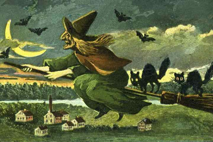 Hình ảnh phù thủy cưỡi chổi bay quen thuộc