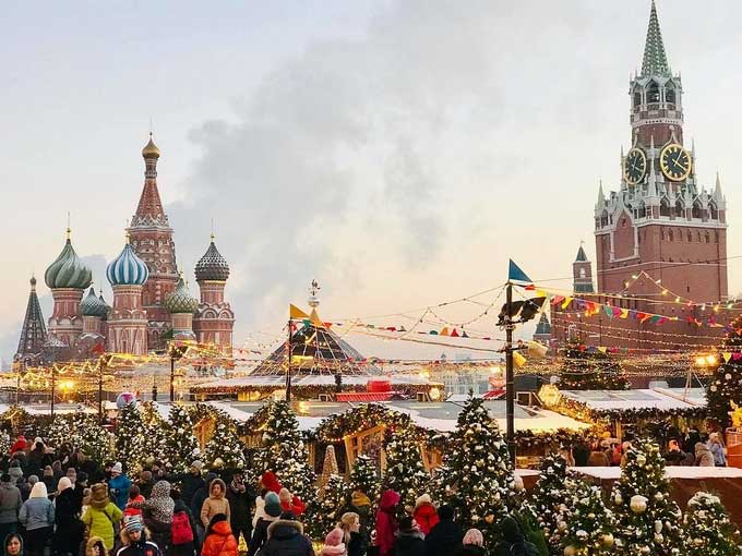 Chợ Giáng sinh tại quảng trường Đỏ, Moskva.