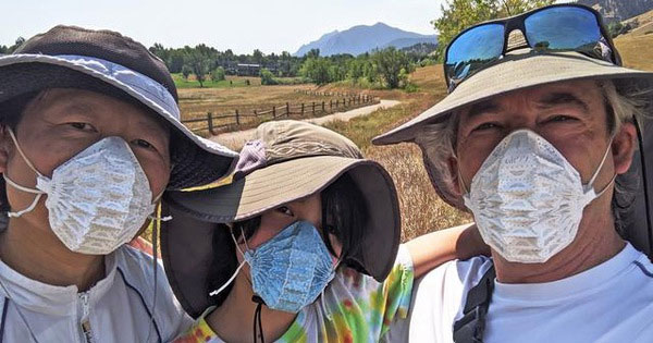 Cấu trúc origami của khẩu trang Airgami khiến nó vừa vặn với khuôn mặt người đeo