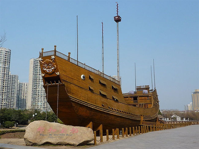 Mô hình tàu kho báu cỡ trung (dài 63,25m) của Trịnh Hòa