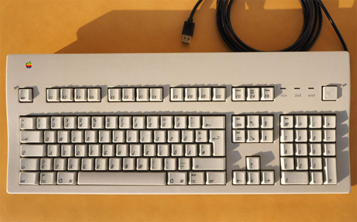 Nhấn vào ảnh để phóng to Bộ bàn phím Apple Extended Keyboard.